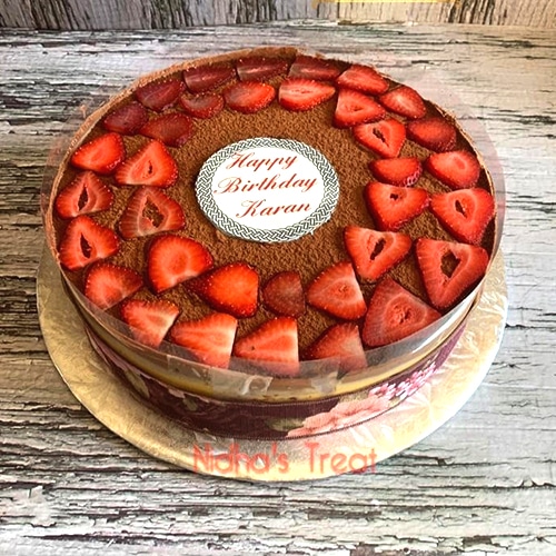 Chocolate mousse cake with strawberry